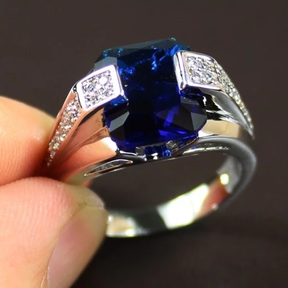 New Women’s 925 Silver Royal Blue Ring - Picture 2 of 3